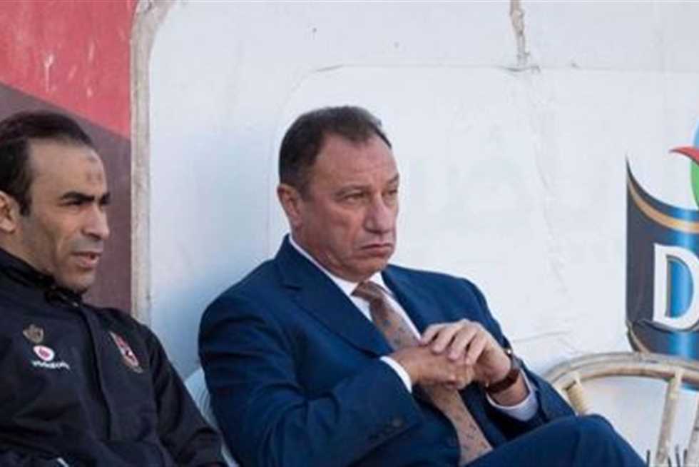 «الخطيب» يجتمع بالجهاز الفني للأهلي واللاعبين.. السبت