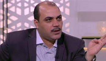 "الباز" عن احتفال السيدات بالرقص امام لجان الاستفتاء: "اللي مدايق مننا يعمل زينا" (فيديو)