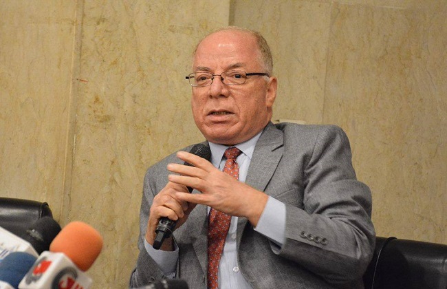 النمنم: "التعديلات الدستورية أعمق بكثير من مد فترة الرئاسة"