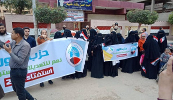 ظهور مكثف لـ "سيدات النور" فى الاستفتاء الدستورى