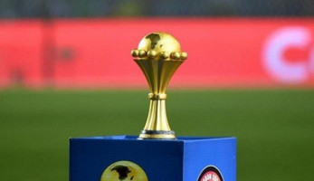 وزير الرياضة يتدخل لحل أزمة تذاكر أمم إفريقيا