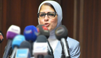 مد العمل بحملة "100 مليون صحة".. وقوافل أمام المساجد أثناء "التراويح"