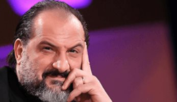 خالد الصاوى مهووس بالأنتيكات فى "خيال مآتة" مع أحمد حلمى