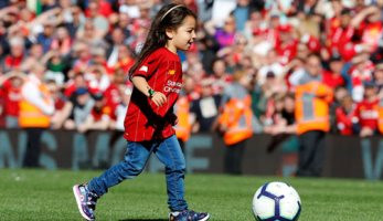 فيفا يختار جول "مكة" محمد صلاح هدف الموسم
