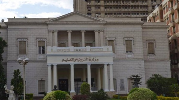 الحكومة تنفي إجبار الطلاب على شحن التابلت بـ100 جنيه قبل الامتحان