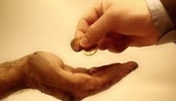 فى 8 حالات فقط.. تعرف على الفئات المستحقة لزكاة الفطر الـ13 جنيهًا