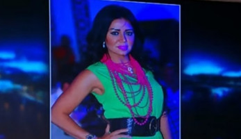 خبير موضة: إطلالة رانيا يوسف وهنا شيحة الأسوأ في رمضان (فيديو)