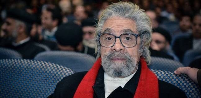 المستشار الإعلامي للفنان سمير الإسكندراني ينفي تعرضه لوعكة