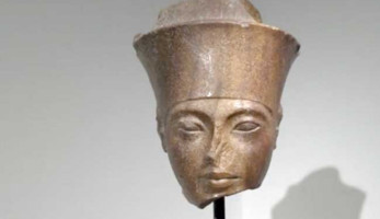 اجتماع طارئ في "الآثار" لبحث أزمة بيع القطع الأثرية بالمزادات