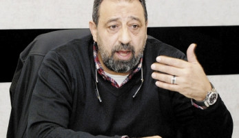 مجدي عبد الغني عن ضبطه بمطار برج العرب: "والله نايم في البيت"