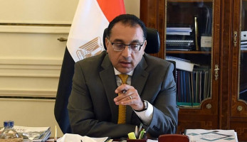 مدبولي يشهد توقيع مذكرة تعاون إنشاء سوق نصف جملة للملابس بالعبور
