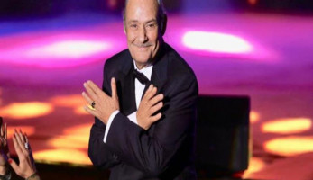 تشييع جنازة الفنان فاروق الفيشاوي ظهرًا من مسجد مصطفى محمود