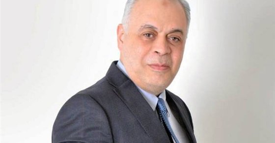 أشرف ذكى يهدد: سأرد على مواقع نشرت خبرا عن وفاة عادل إمام على لسانى بهذه الطريقة