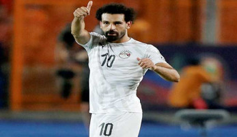 رئيس جامعة القاهرة: محمد صلاح تبرع بـ 54 مليون جنيه لمعهد الأورام