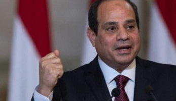 السيسي مهنئا ناشئي اليد: نموذج يحتذى به في قوة العزيمة والإصرار