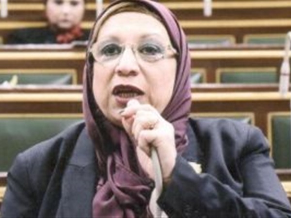 لجنة الصحة بالبرلمان تكشف موقف صيدليات العزبي ورشدي بعد قرار الإغلاق