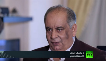 يوسف زيدان: اليهودية والمسيحية والإسلام "ديانة واحدة" (فيديو)