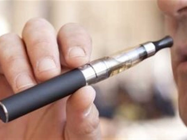شعبة الدخان تطالب بمواصفات قياسية للسجائر الإلكترونية لضمان سلامتها