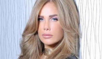 بفستان جرئ.. نيكول سابا تخطف الأنظار في مهرجان الجونة