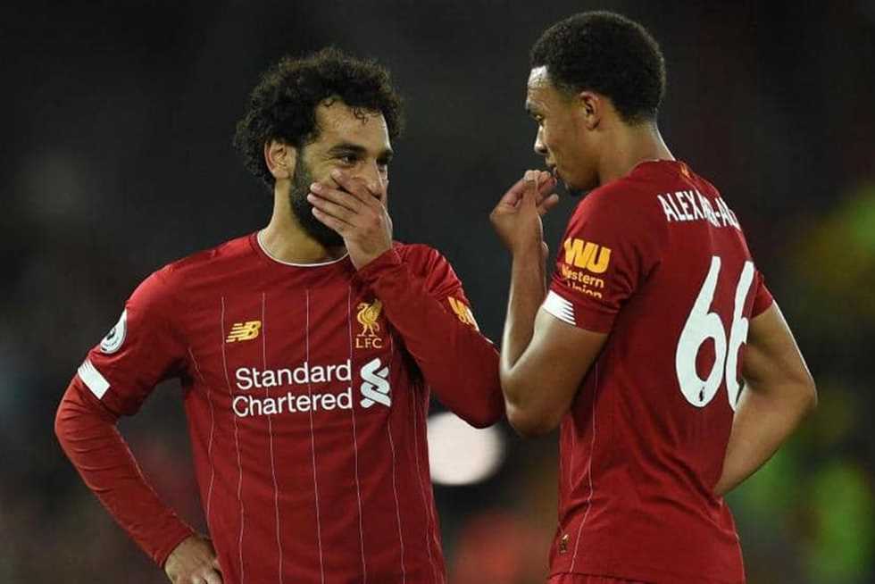 أرنولد يكشف تفاصيل حواره مع محمد صلاح قبل تنفيذ الركلة الحرة أمام تشيلسي
