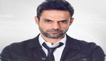 أمير طعيمة لـ"الهارب محمد علي": "لو انت صاحب مبدأ انزل مصر"
