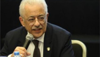 ماذا وراء قرار "شوقي" بقصر ملكية الأجانب في المدارس الدولية علي 20%؟