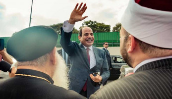 الرئيس السيسي عقب عودته: «احنا جامدين أوي.. كل حاجة ماشية كويس» (فيديو)