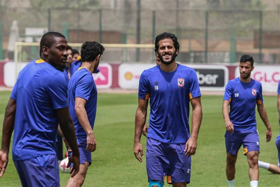 بعد جراحة في عظام الوجه.. قناع إسباني لمروان محسن