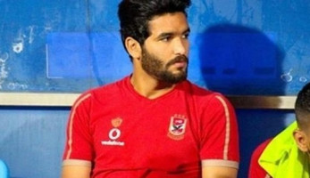 قرار جديد لمدرب الأهلي في أزمة صالح جمعة