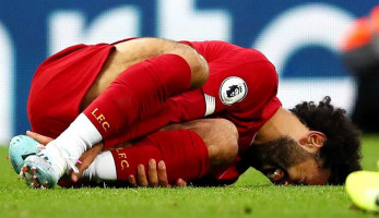 نتائج الأشعة تكشف حجم إصابة «صلاح».. وغموض حول مشاركته أمام مانشستر يونايتد