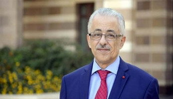 وزير التعليم يعلن عن مسابقة للتعاقد مع 120 ألف معلم