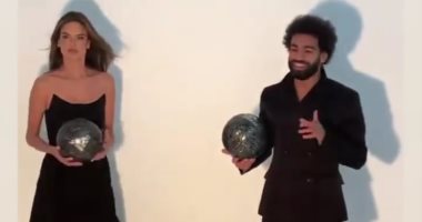 محمد صلاح ينشر صوراً جديدة مع عارضة الأزياء العالمية امبروسيو