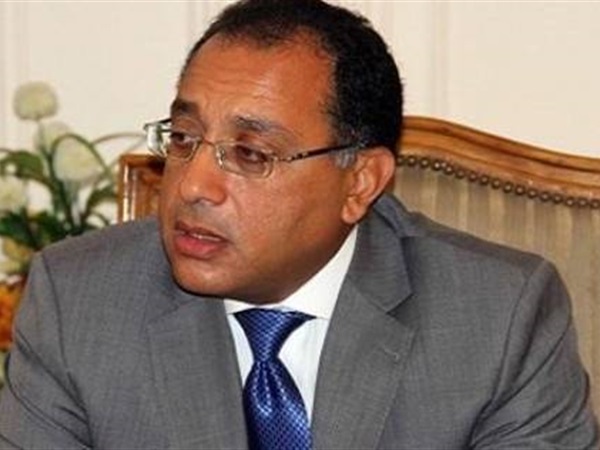 مدبولي يبحث مع شركة بوينج الأمريكية تحديث أسطول مصر للطيران