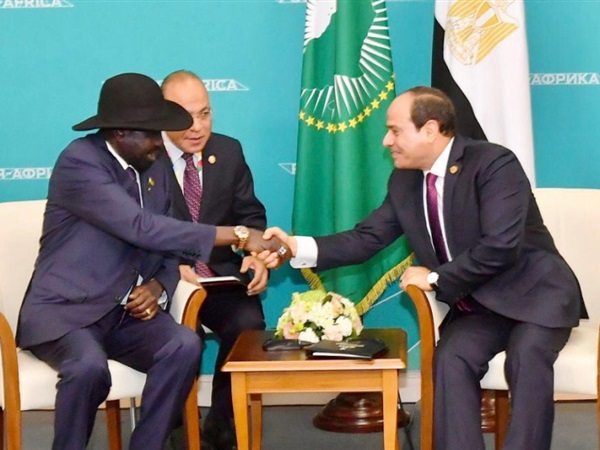 السيسي من سوتشي: مستمرون في مساندة جنوب السودان لتحقيق التسوية السياسية السلمية النهائية.. تعزيز العلاقات مع تشاد بمختلف المستويات.. واستمرار التعاون مع مفوضية الاتحاد الأفريقي لخدمة مصالح القارة