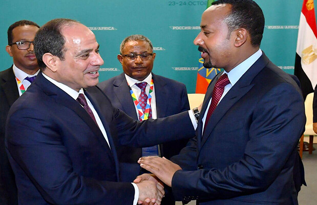 خلال لقائه الرئيس السيسي.. آبي أحمد: تصريحاتي حول سد النهضة اجتزئت من سياقها