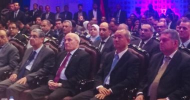العصار: مصر ستصبح مركز إقليمى لتصنيع السيارات الكهربائية
