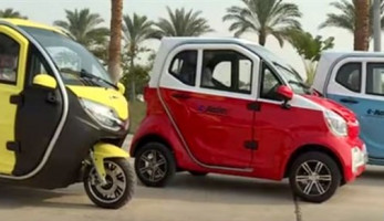تشحن بالفيشة العادية..مصنع 200 الحربي: سرعة السيارات الكهربائية 45 كم في الساعة..فيديو