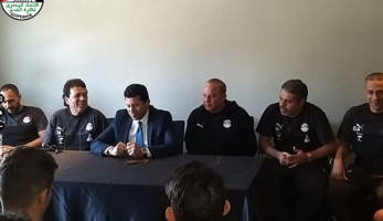 وزير الرياضة للاعبي المنتخب الأوليمبي: ننتظركم على منصة التتويج (صور)