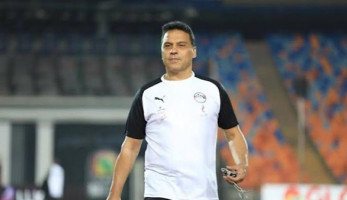 ارتباك في صفوف المنتخب الوطني قبل مباراة جزر القُمر.. حسام البدري يساند "النني" نفسيًا.. ويعيد "غربلة" المنتخب