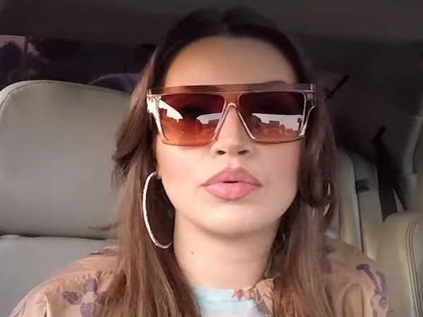 بعد فيديوهاتها الإباحية.. جوهرة في أحدث ظهور: أنا صاروخ وبحب الرجال (فيديو)
