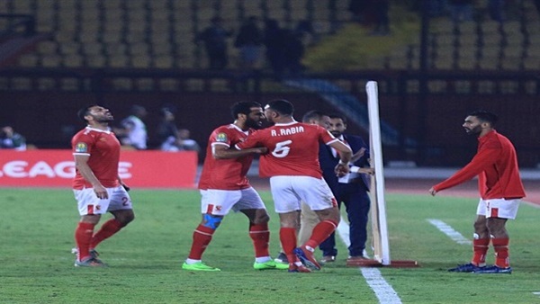 عاجل.. الأهلي يعاقب أحمد فتحي وربيعة