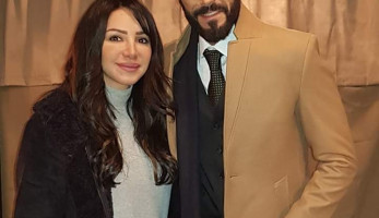 يوسف الشريف مهنئا زوجته على نجاح مسلسل "بلا دليل": فخور بيكي