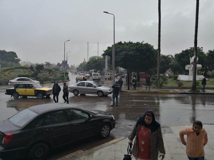الإسكندرية تعلن "حالة الطوارئ" بسبب الأمطار الغزيرة - صور
