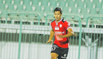 عمرو جمال يكشف حقيقة انتقاله للزمالك.. ويفجر مفاجأة عن أزارو