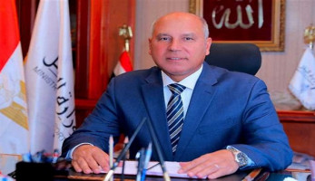 كامل الوزير يوجه رسالة إلى منقذ ابنته من دهس القطار بالإسماعيلية