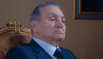 علاء مبارك يكشف الحالة الصحية لوالده