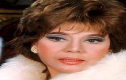غادة نافع توضح سبب رفعها قضية حجر على والدتها الفنانة ماجدة| فيديو