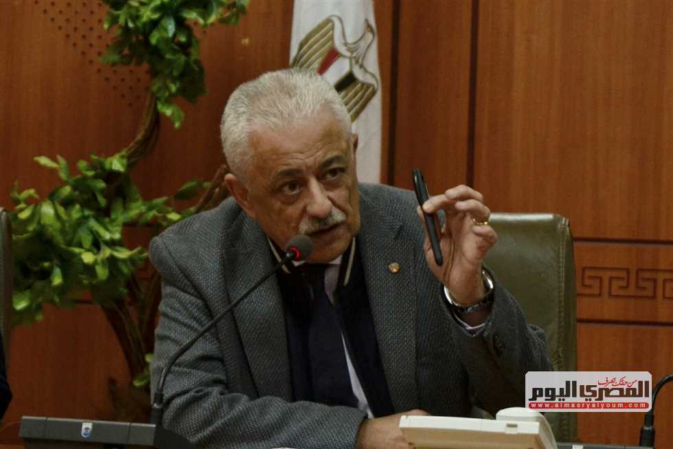 حقيقة تأجيل الدراسة في المدارس والجامعات لمدة أسبوعين