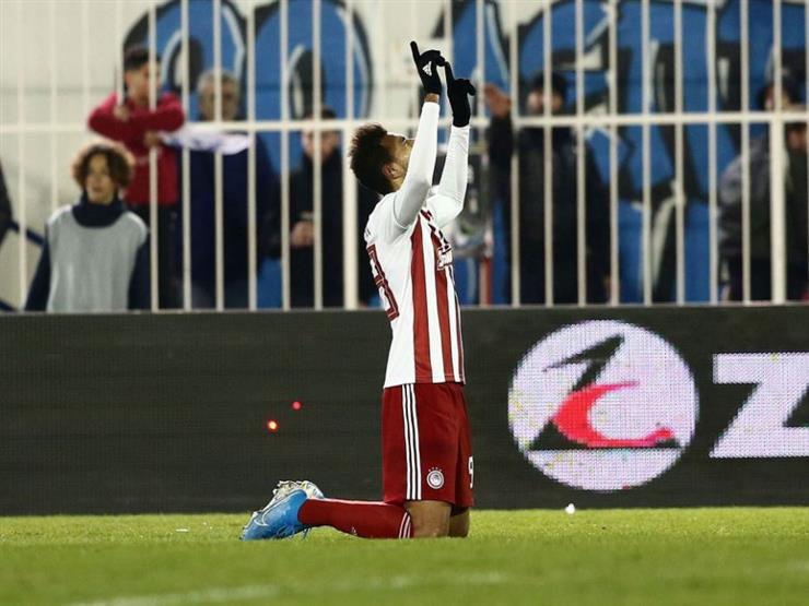"خليك في فرقتك".. أحمد حسن كوكا يحرج ميدو (صورة)