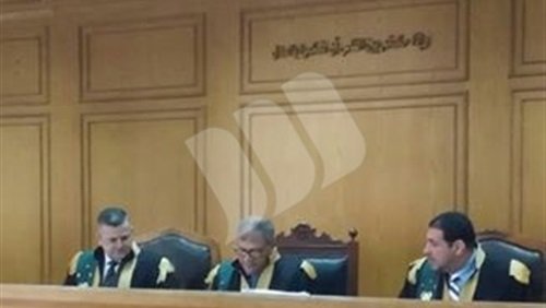 السجن 3 سنوات لأم عرضت ابنتها للبيع واستغلت ابنها في التسول